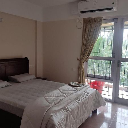 Silver Oaks Flat Sc Golf Links Road Kowdiar Thiruvananthapuram By Probity Ventures Eksteriør bilde